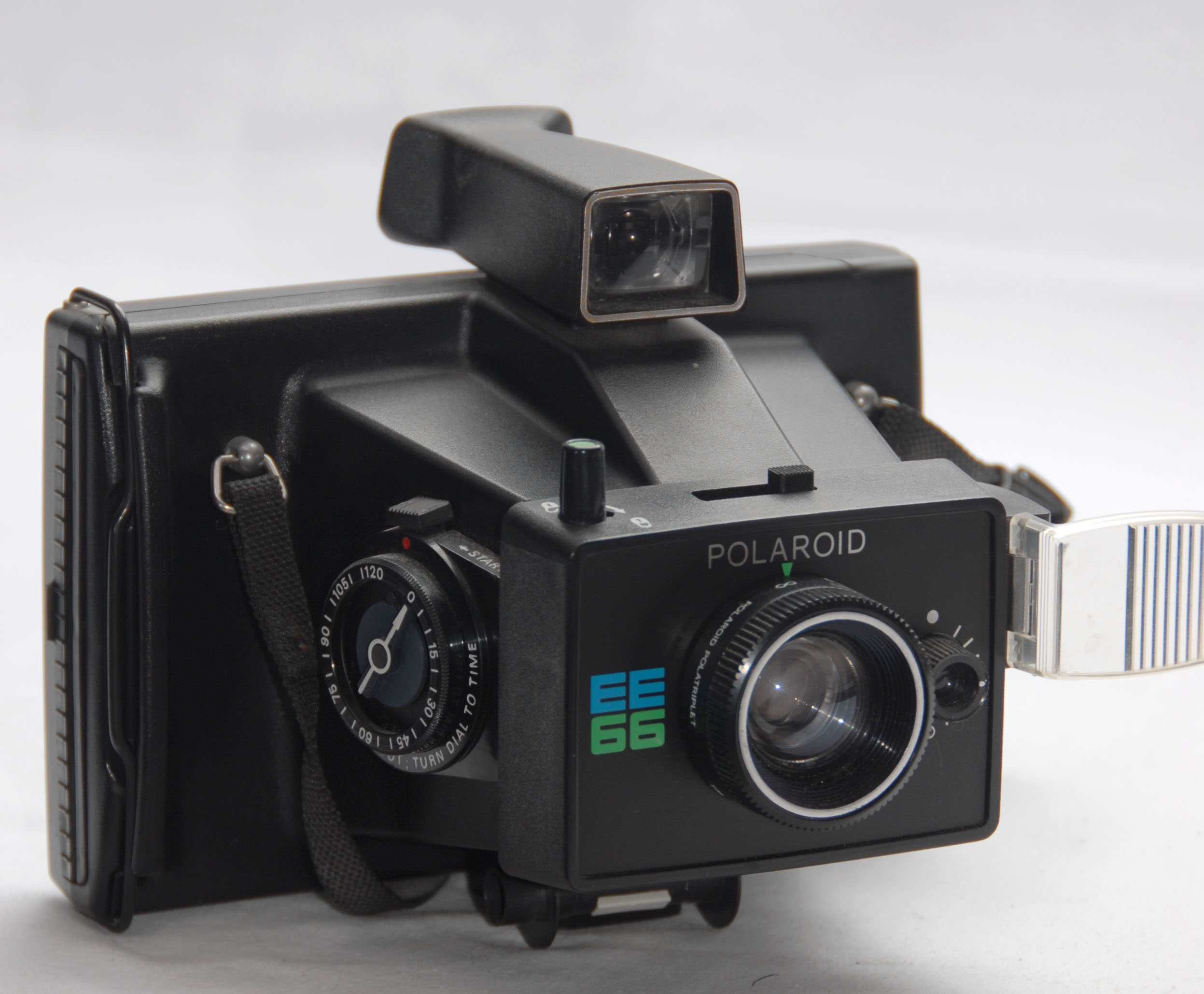 POLAROID EE 66